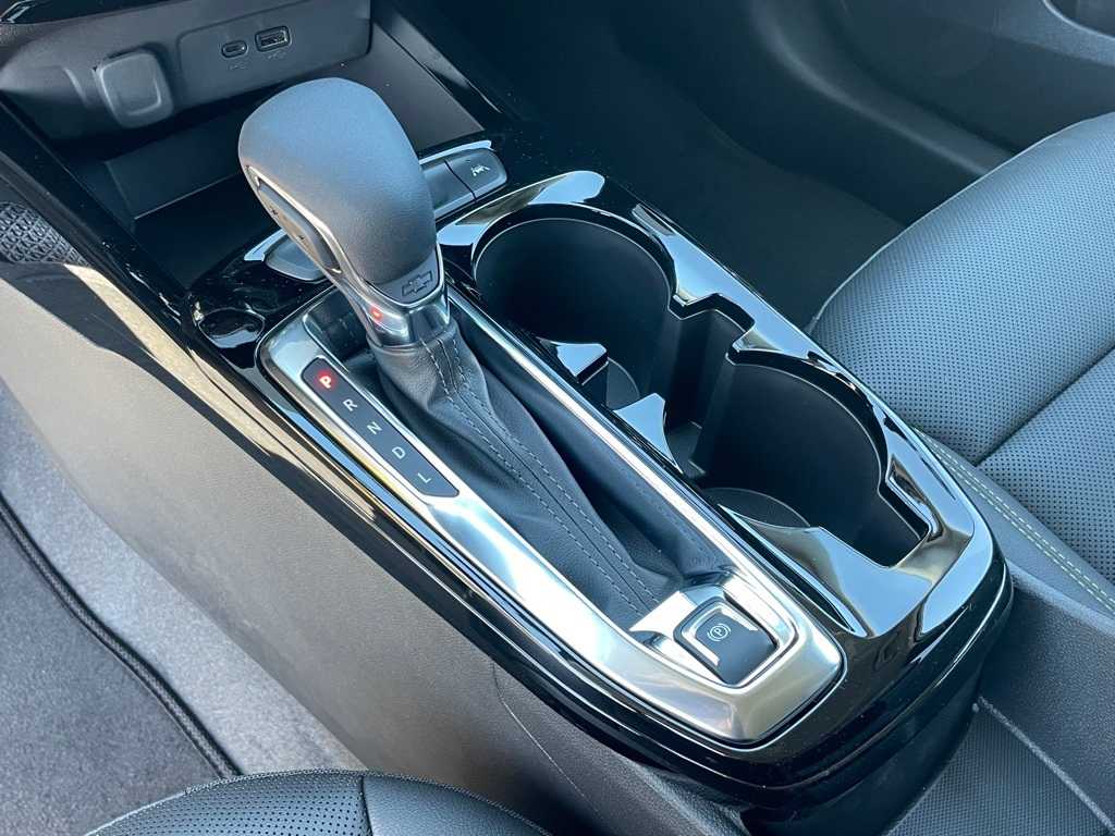 Vehicle image 40 of 64