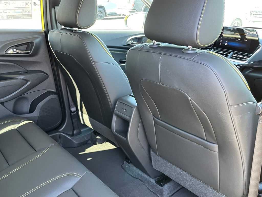 Vehicle image 47 of 64