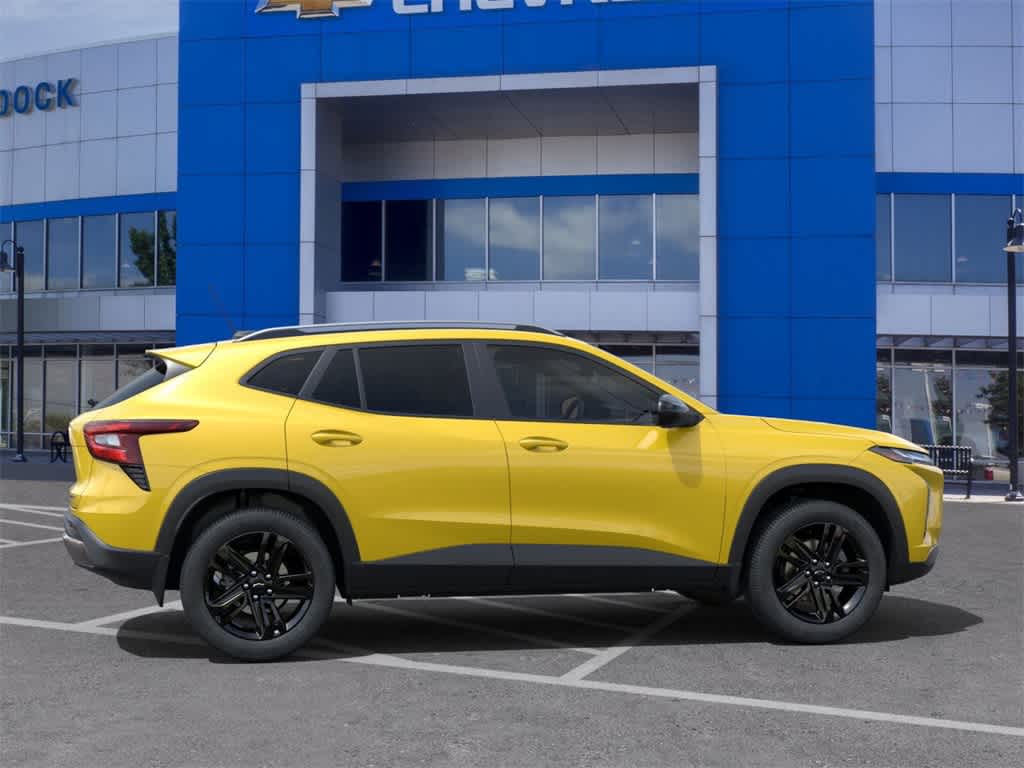 Vehicle image 13 of 64