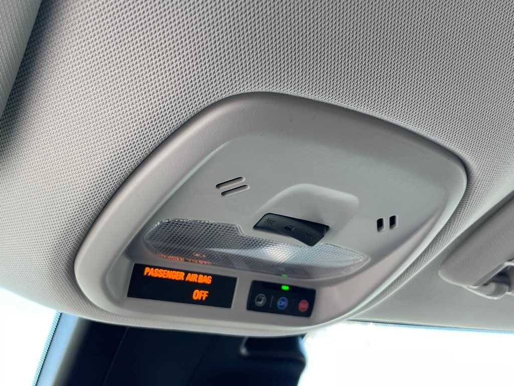 Vehicle image 41 of 64