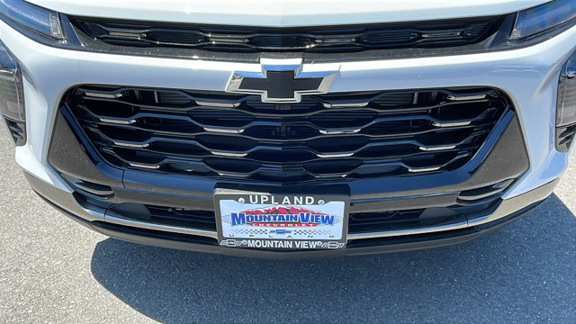 Vehicle image 10 of 34