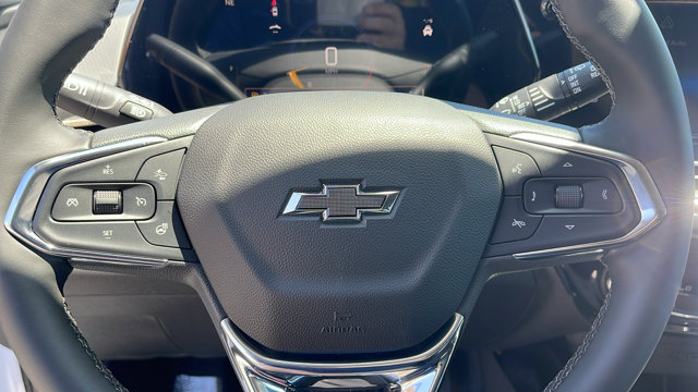 Vehicle image 23 of 34