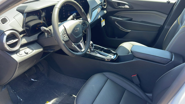 Vehicle image 11 of 34