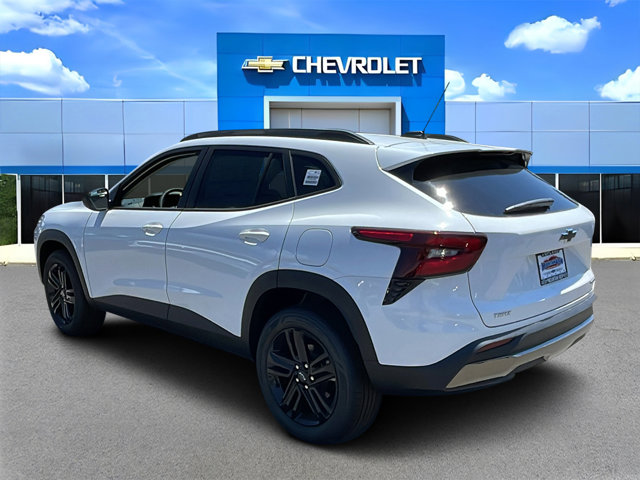 Vehicle image 8 of 34