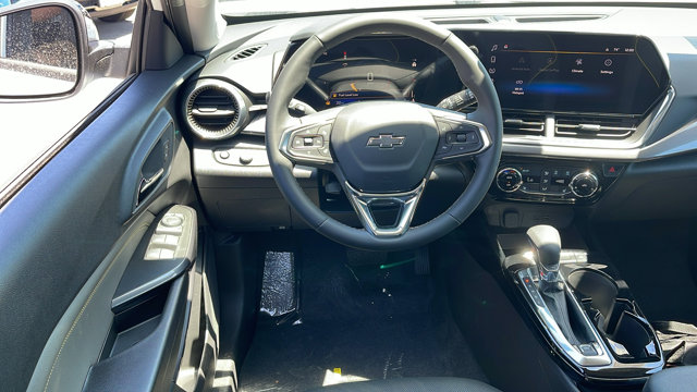 Vehicle image 14 of 34