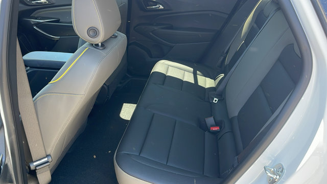 Vehicle image 13 of 34