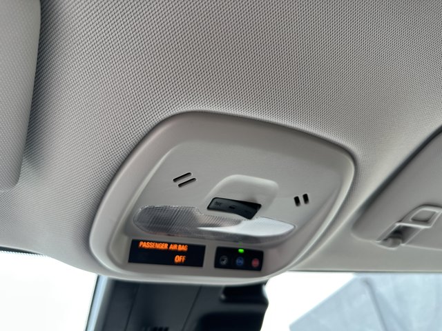 Vehicle image 20 of 25
