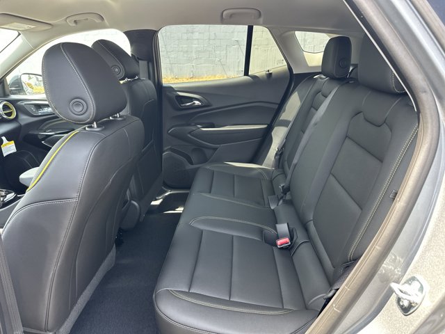 Vehicle image 10 of 25