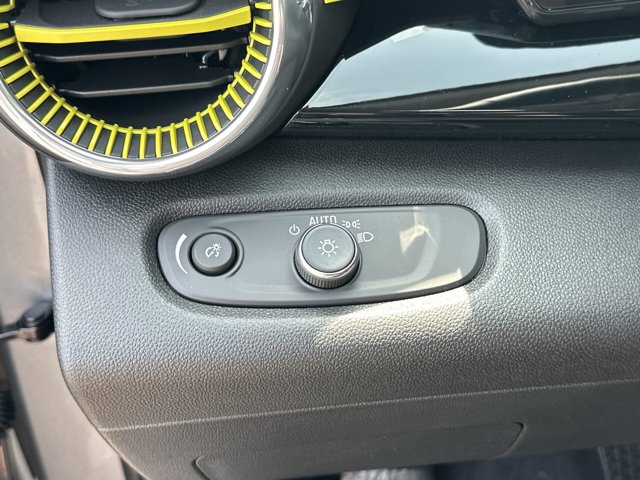 Vehicle image 25 of 25