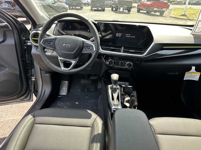 Vehicle image 12 of 25
