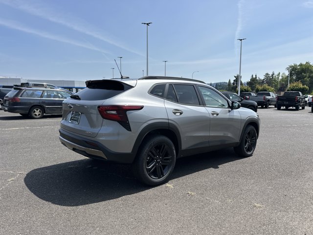 Vehicle image 4 of 25