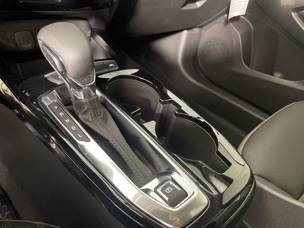 Vehicle image 22 of 48