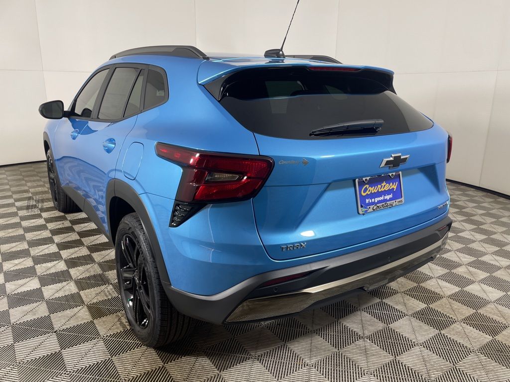 Vehicle image 9 of 48