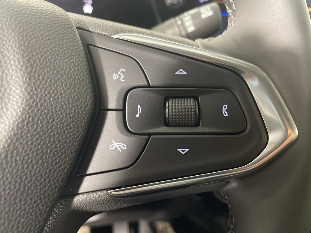 Vehicle image 20 of 48