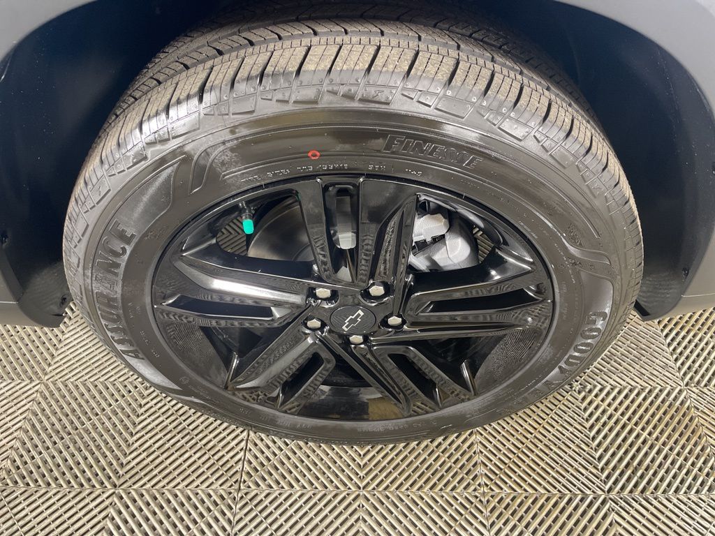 Vehicle image 39 of 48