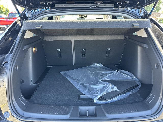 Vehicle image 9 of 25
