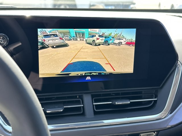 Vehicle image 15 of 25