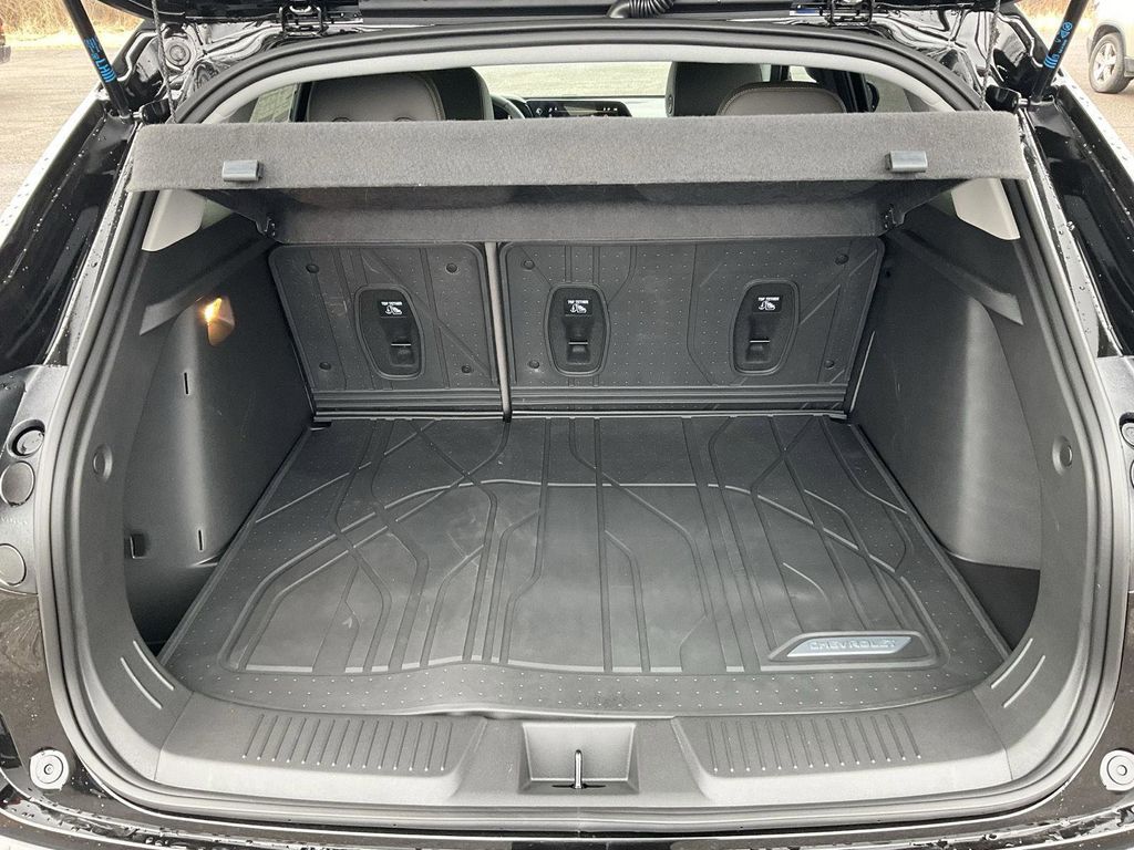 Vehicle image 29 of 31