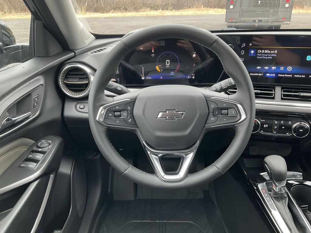 Vehicle image 12 of 31