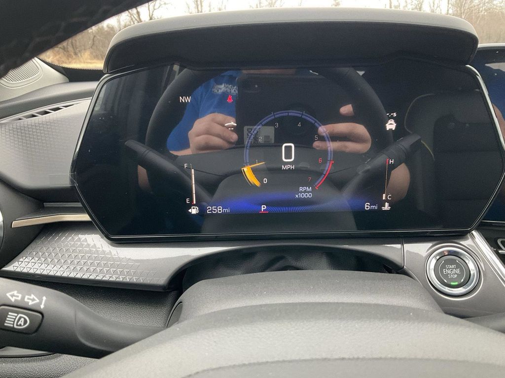 Vehicle image 15 of 31