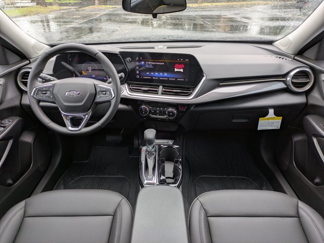 Vehicle image 14 of 27
