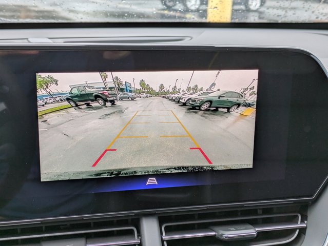 Vehicle image 19 of 27