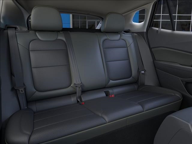 Vehicle image 17 of 24