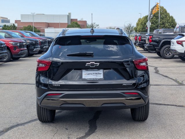 Vehicle image 9 of 22