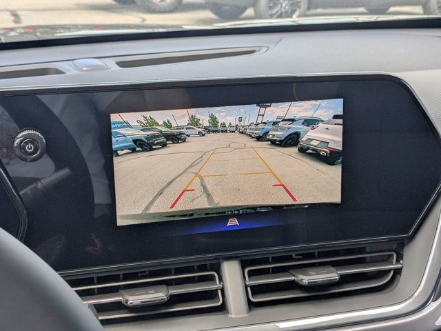 Vehicle image 15 of 22