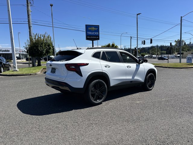 2025 Chevrolet Trax ACTIV Image 4 of 25