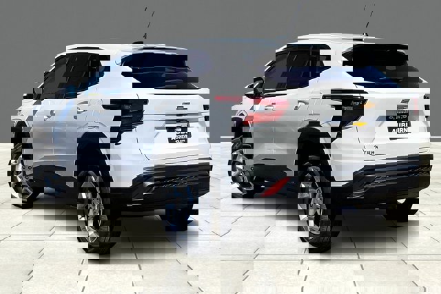 Vehicle image 4 of 14