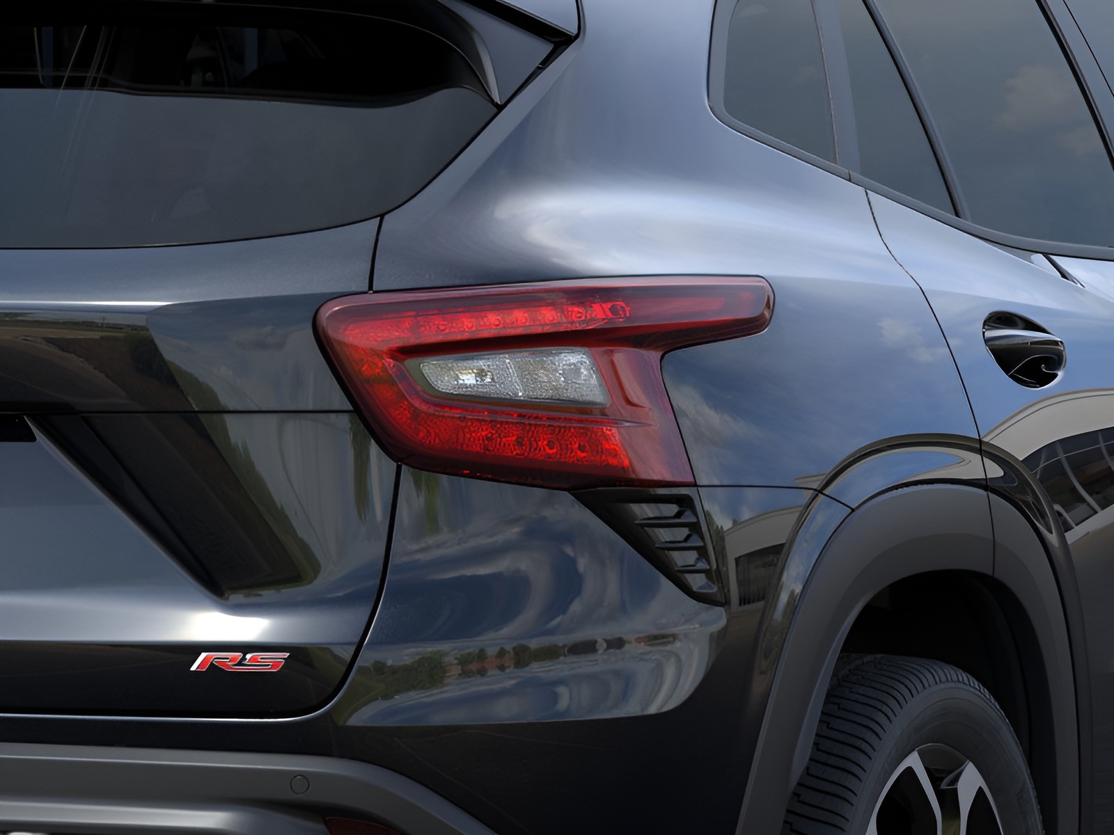 Vehicle image 11 of 24