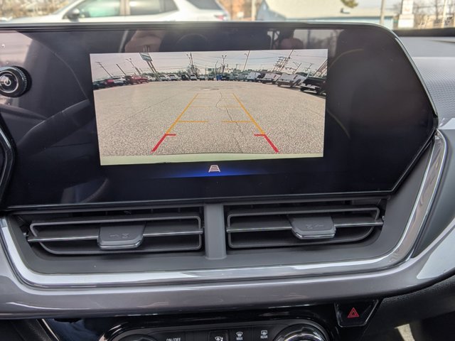 Vehicle image 19 of 30