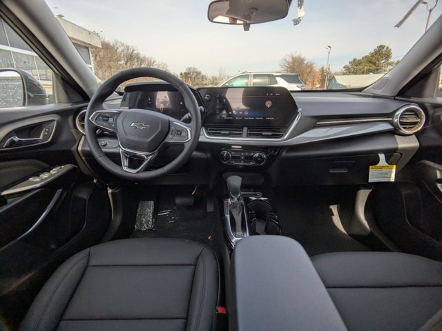 Vehicle image 14 of 30