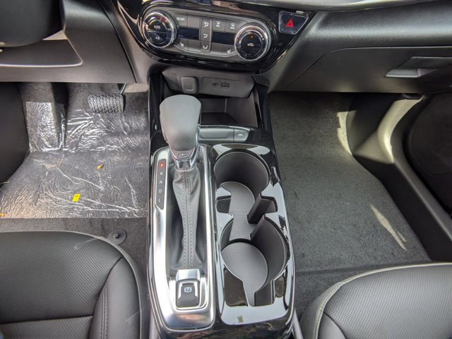 Vehicle image 20 of 30