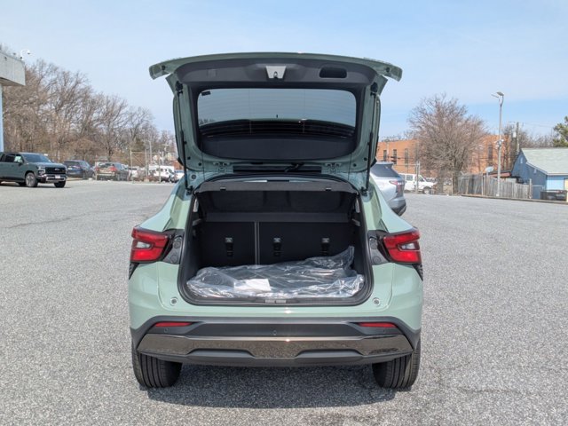 Vehicle image 8 of 30