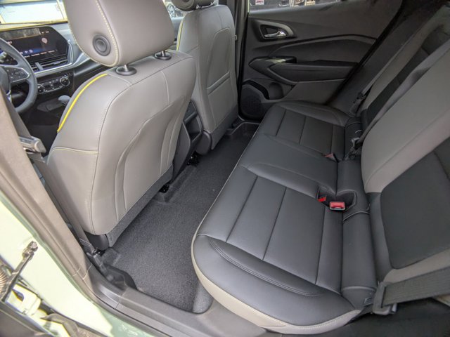 Vehicle image 12 of 30