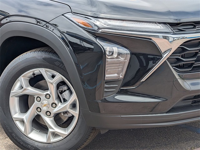 Vehicle image 7 of 25