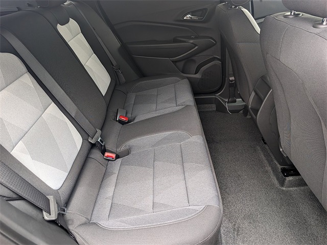 Vehicle image 13 of 25