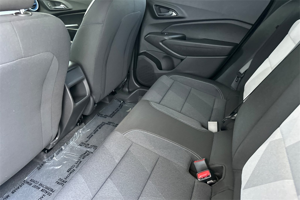 Vehicle image 12 of 27