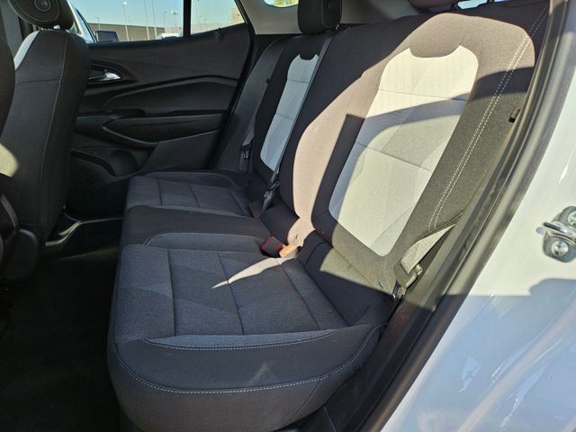 Vehicle image 11 of 25