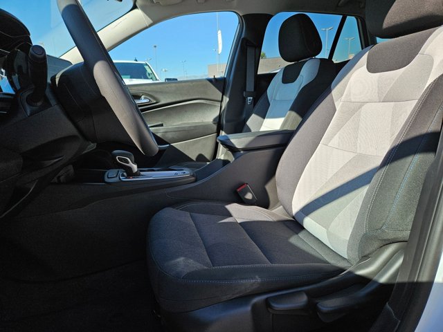 Vehicle image 10 of 25