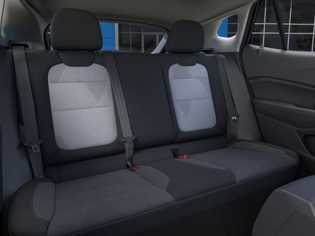 Vehicle image 17 of 24