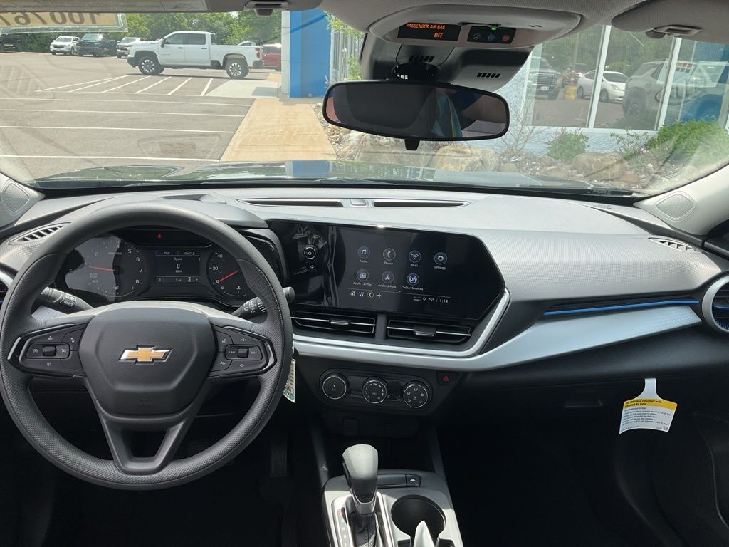 Vehicle image 14 of 28