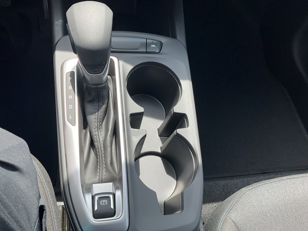 Vehicle image 19 of 28
