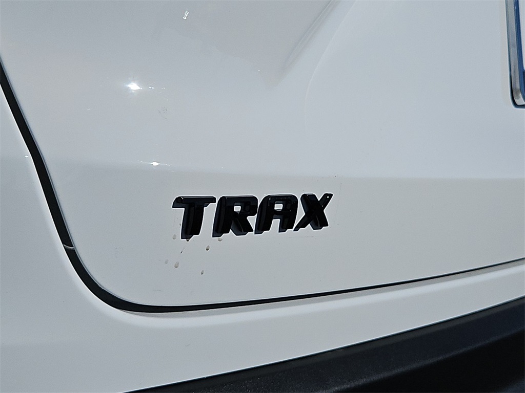 2025 Chevrolet Trax LS Image 24 of 26