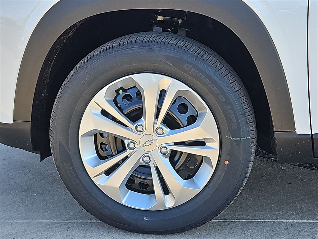 2025 Chevrolet Trax LS Image 25 of 26