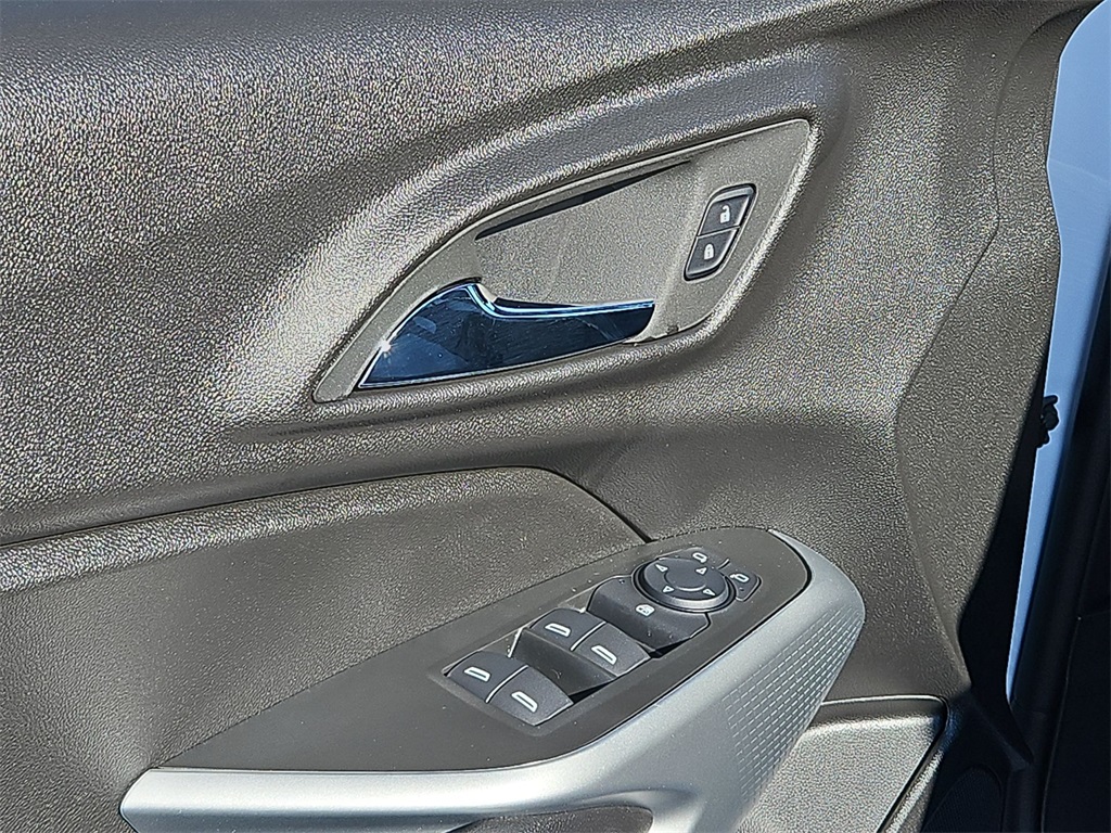 2025 Chevrolet Trax LS Image 19 of 26