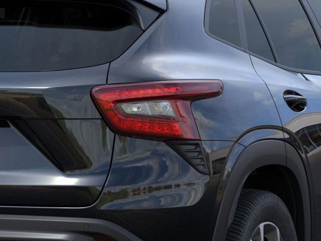 Vehicle image 11 of 24
