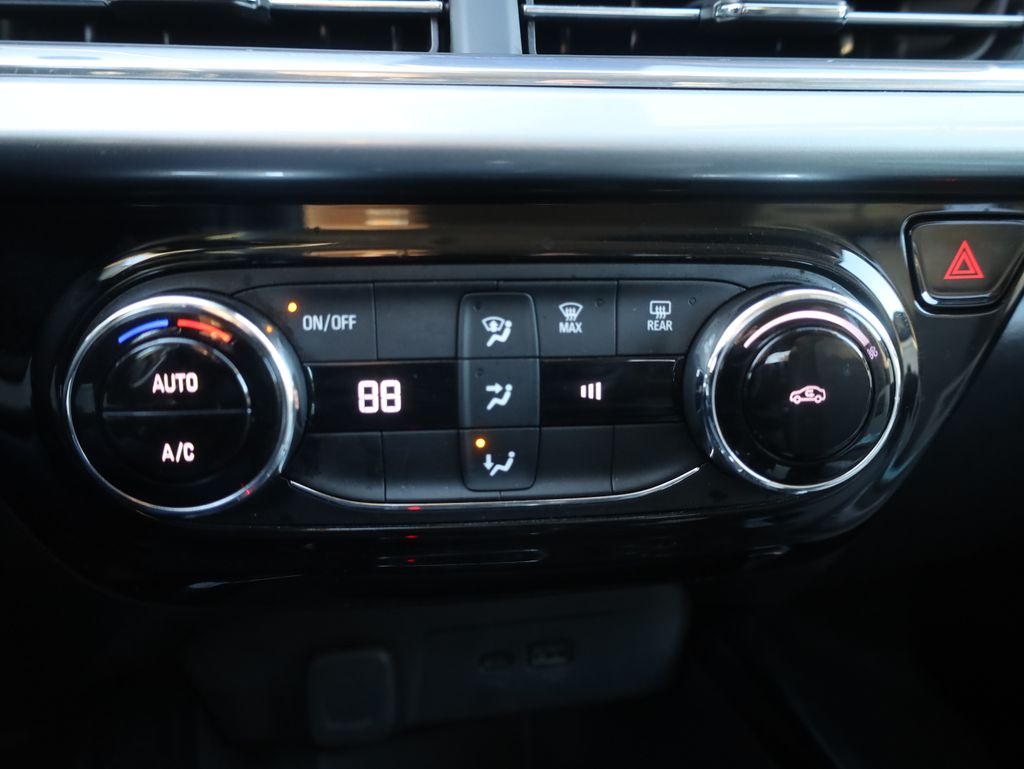 2025 Chevrolet Trax LT Image 32 of 36